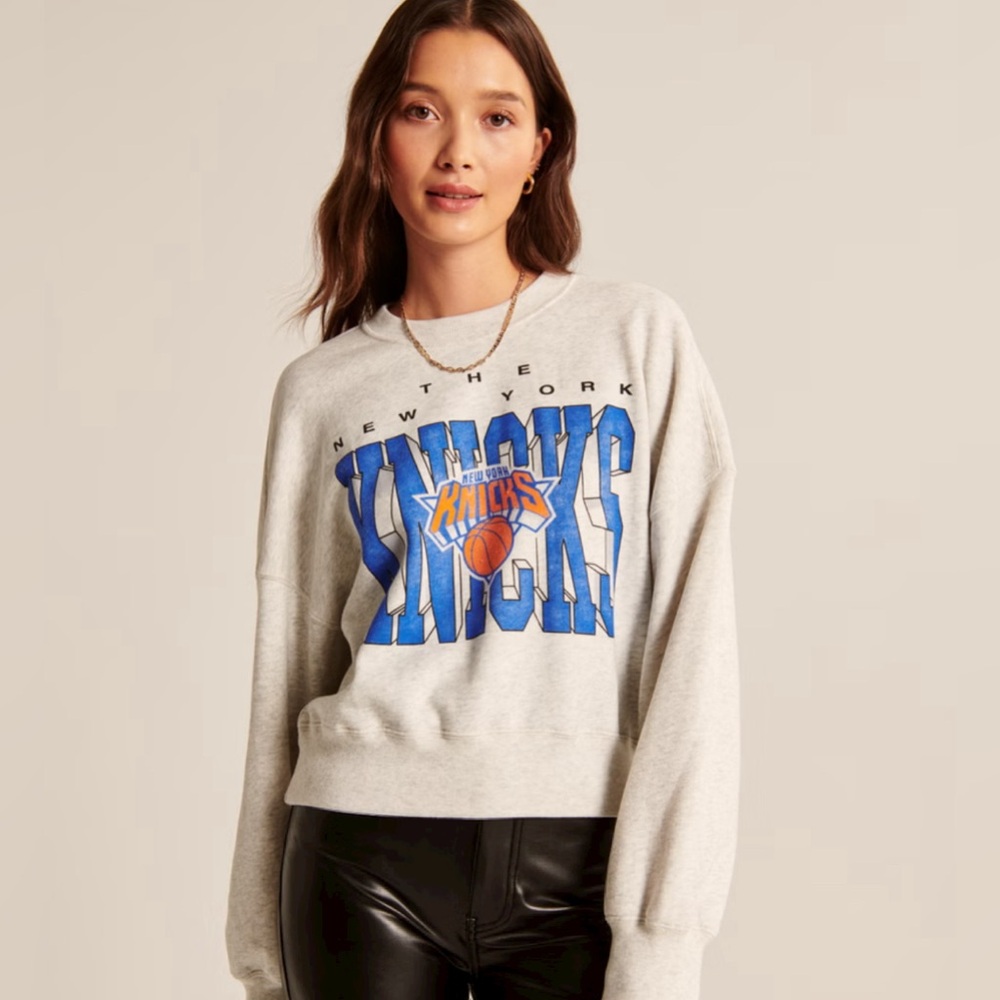 Abercrombie New York Knicks Graphic Sunday Crew